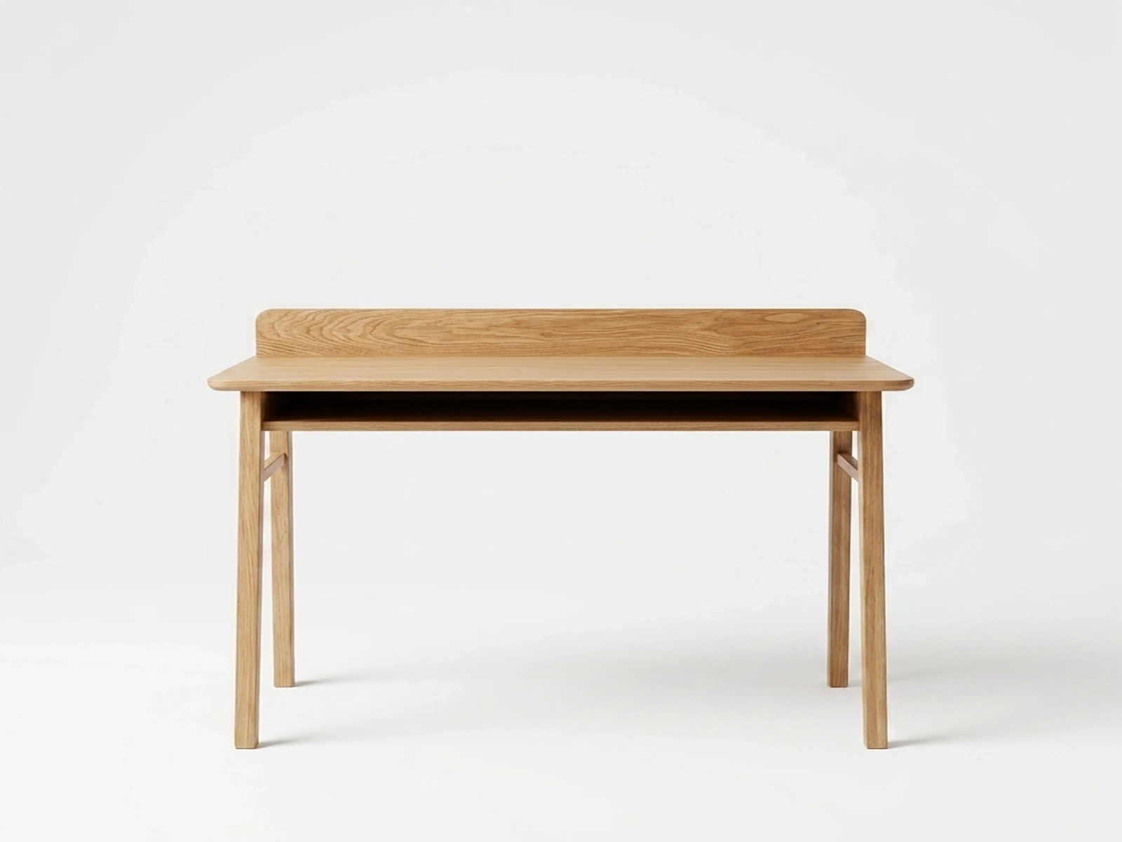 Reader desk — photo 3